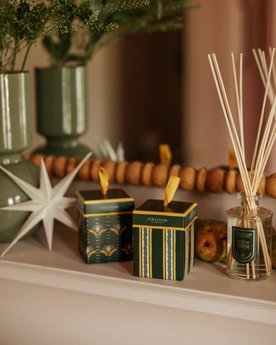 Holiday Shea Ornament - Illustration 5